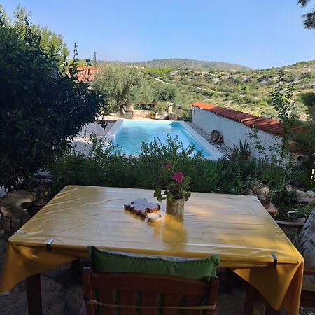 Vacation House Milka Милна Екстериор снимка