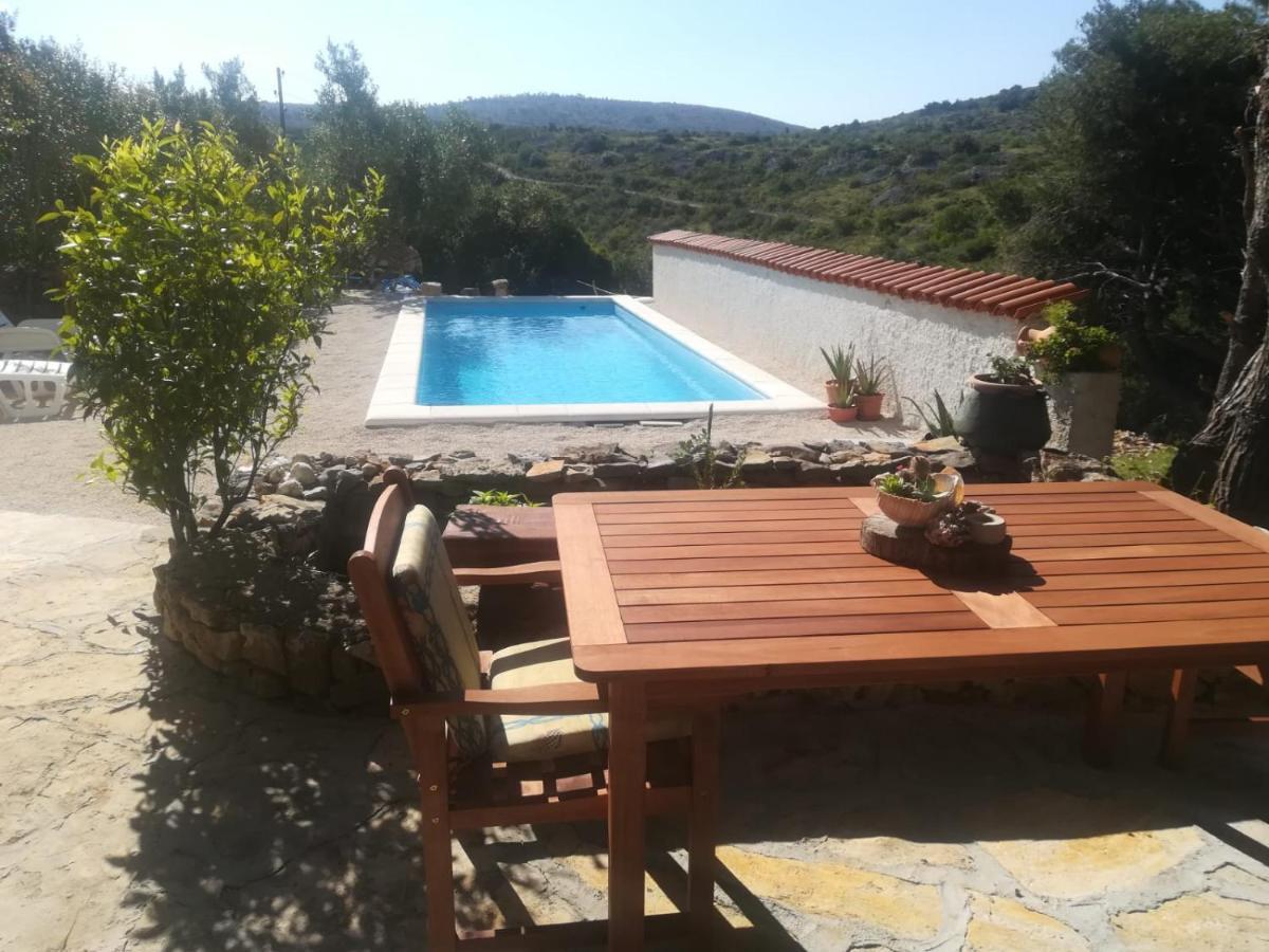 Vacation House Milka Милна Екстериор снимка