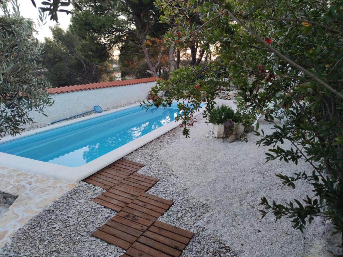 Vacation House Milka Милна Екстериор снимка