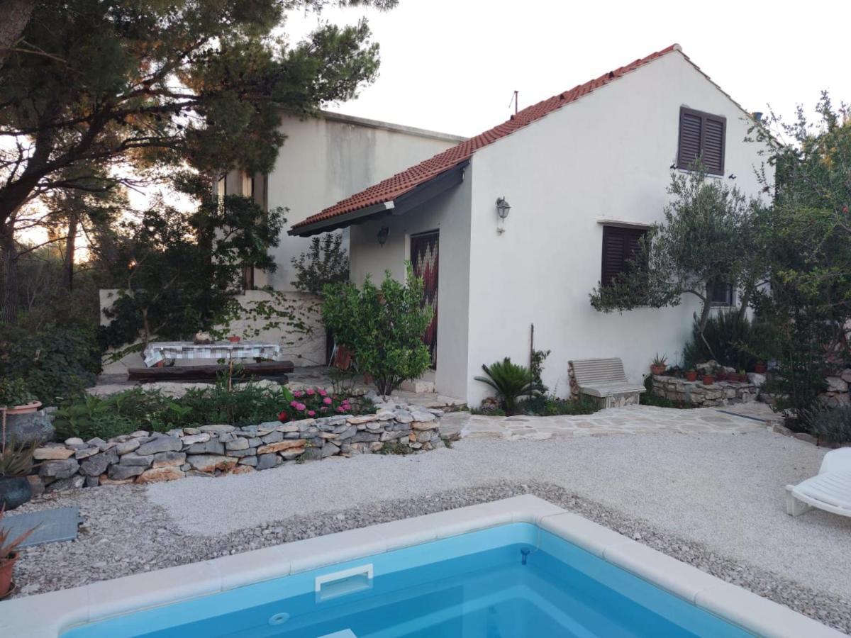 Vacation House Milka Милна Екстериор снимка